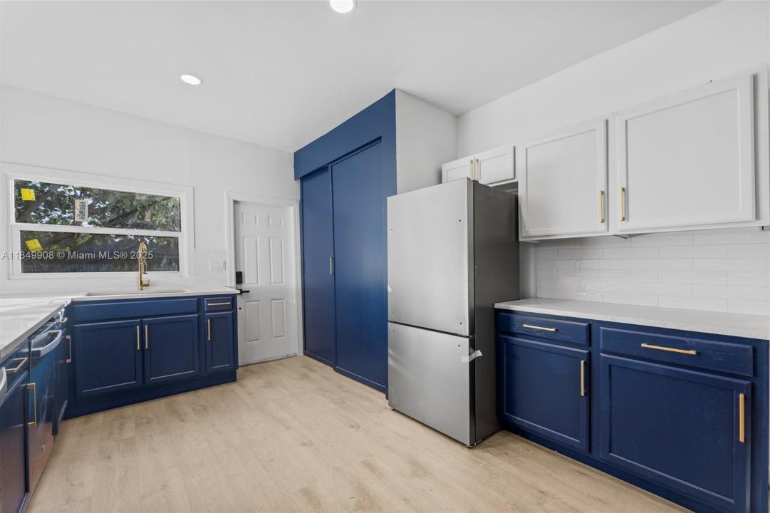 832 N C St, Lake Worth, Florida 33460