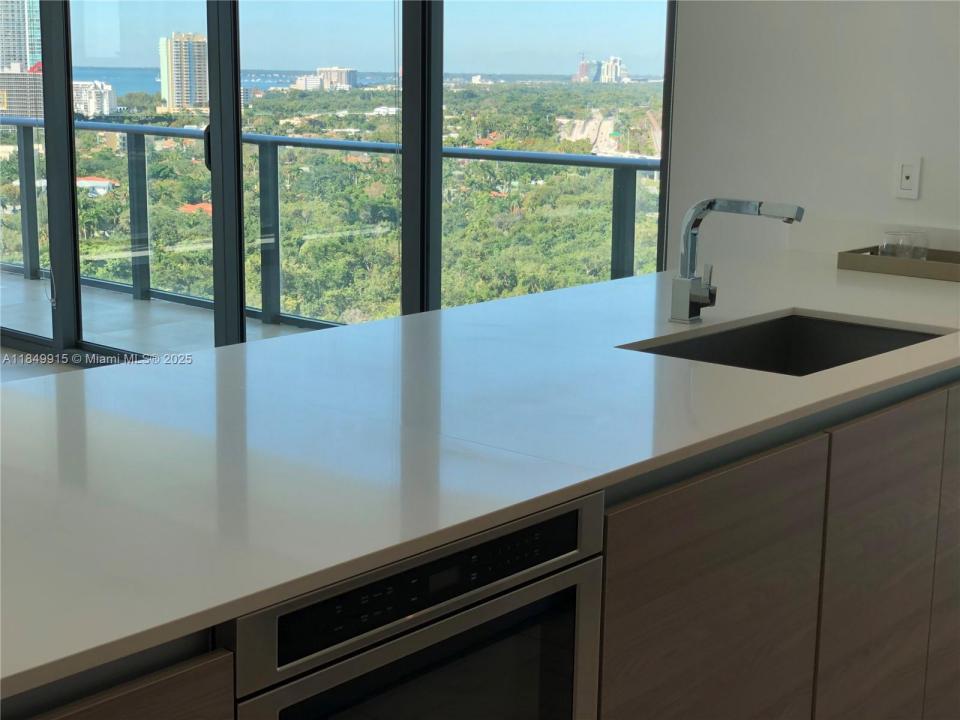 1300 S Miami Ave 1706, Miami, Florida 33130, Estados Unidos
