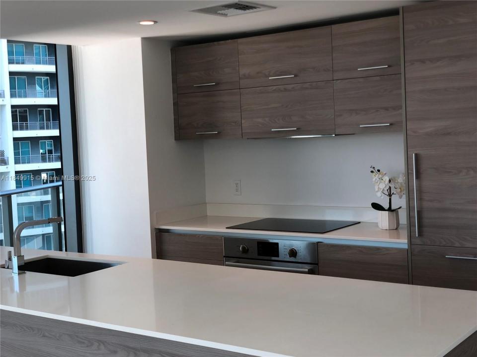 1300 S Miami Ave 1706, Miami, Florida 33130, Estados Unidos