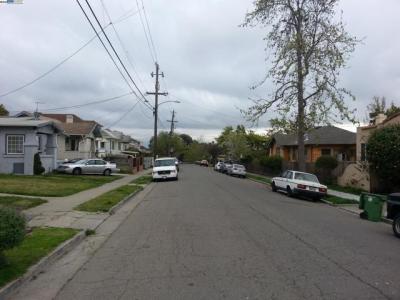 Santa Rita St, Oakland, Калифорния 94601, Соединенные Штаты