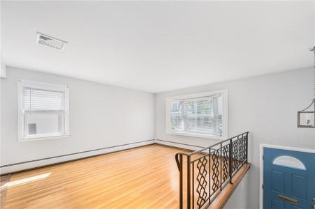 107 Dexterdale Road, Providence, רוד איילנד 02906, ארצות הברית של אמריקה