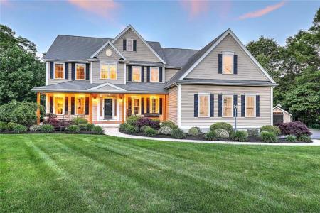 19 Mulberry Lane, Franklin, Massachusetts 02038, USA