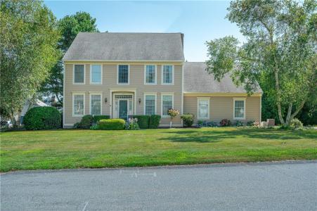 167 Meadow Lane, Middletown, רוד איילנד 02842, ארצות הברית של אמריקה