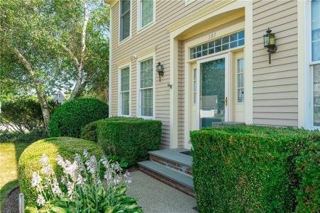 167 Meadow Lane, Middletown, רוד איילנד 02842, ארצות הברית של אמריקה