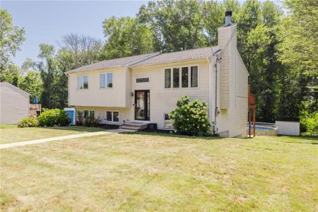 37 Oak Hill Drive, Johnston, رود ايلاند 02919, الولايات المتحدة