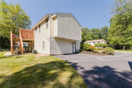 37 Oak Hill Drive, Johnston, RI 02919, USA