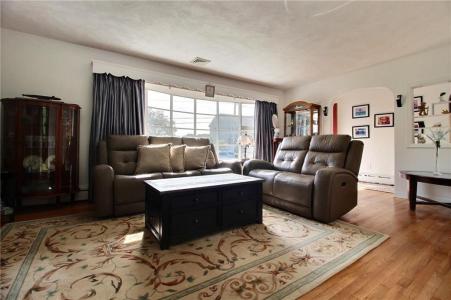 7 Nichols Lane, Westerly, RI 02891, USA