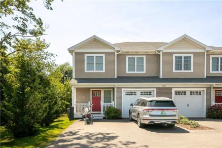 314 Chases Way A, Middletown, RI 02842, USA