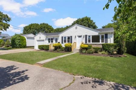 20 Koster Street, Cranston, Rhode Island 02910, Stati Uniti