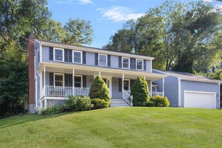 7 Crestwood Lane, Lincoln, Rhode Island 02865, USA