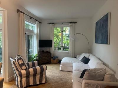 158 Narragansett Avenue 1-C, Newport, RI 02840, USA