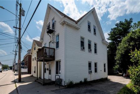 81 Pierce Street, Westerly, RI 02891, USA