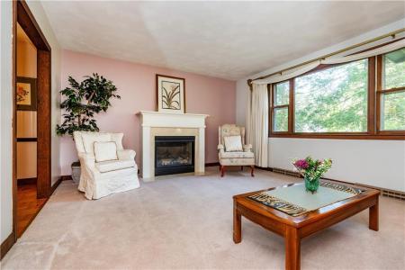 154 Spring Valley Drive, East Greenwich, Rhode Island 02818, USA