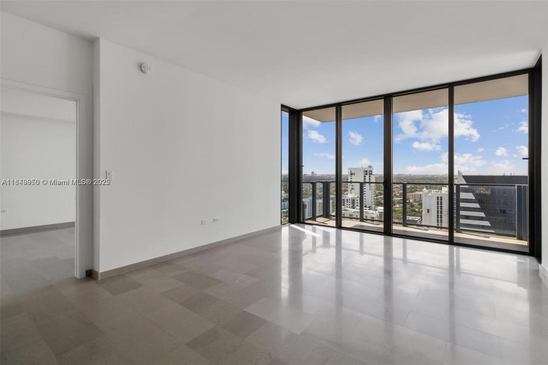 88 SW 7th St 2104, Miami, Floryda 33130, USA