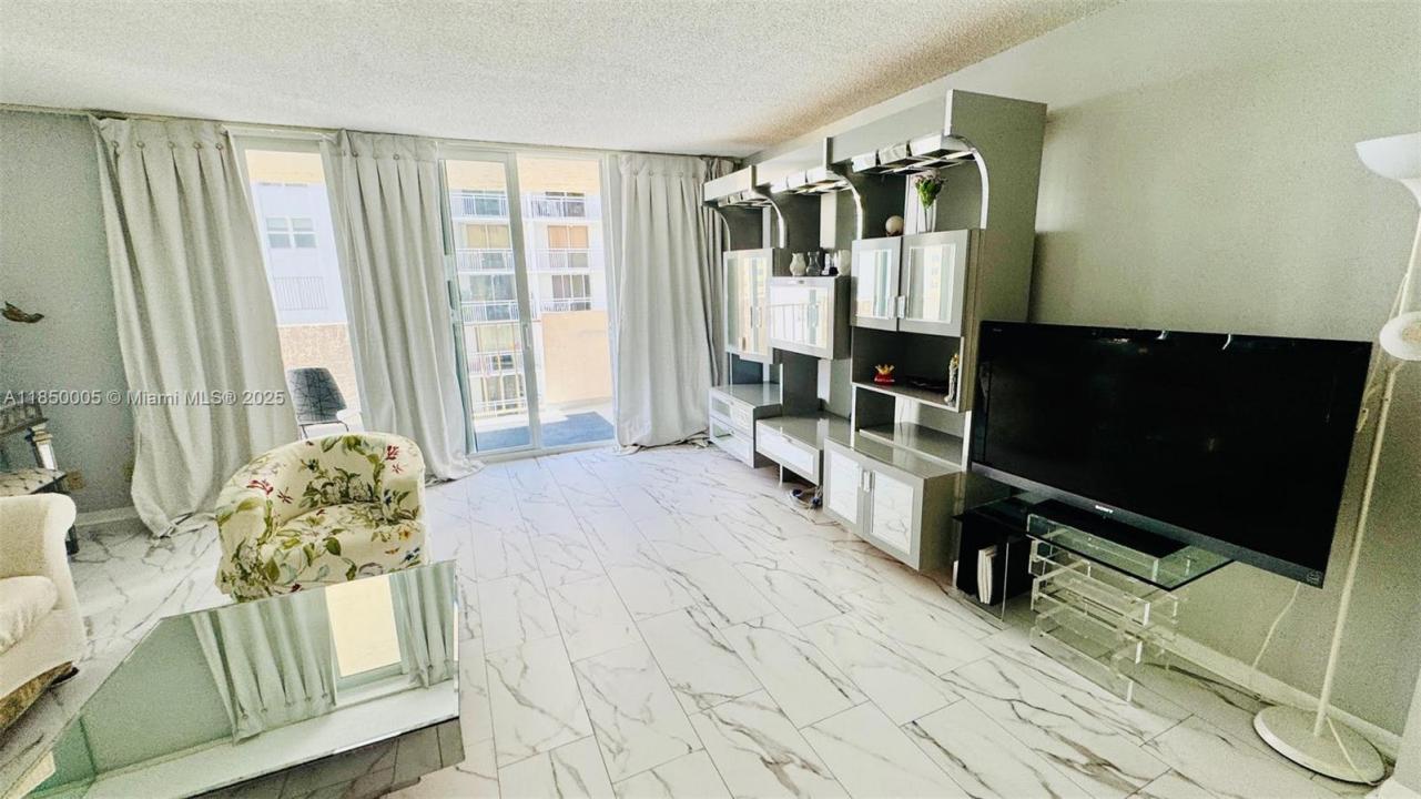 1865 S Ocean Dr 11B, Hallandale Beach, Florida 33009, Amerika Birleşik Devletleri