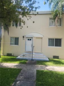 447 NW 83rd St 447, Miami, Florida 33150, USA