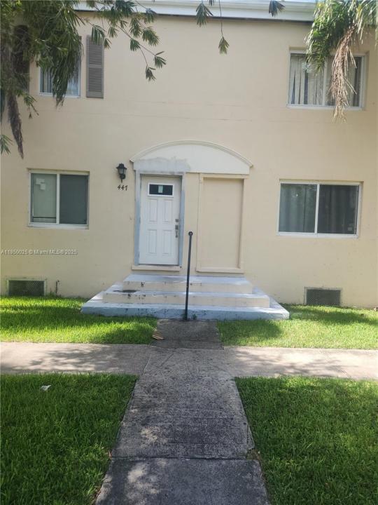 447 NW 83rd St 447, Miami, Floride 33150, États-Unis