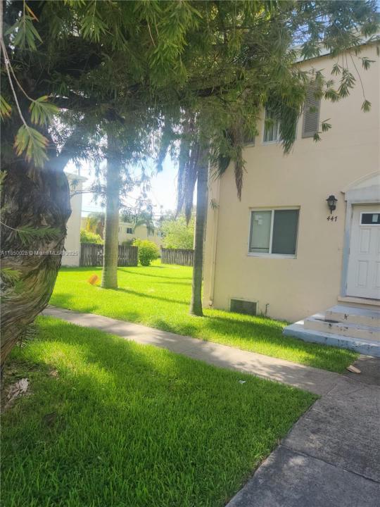 447 NW 83rd St 447, Miami, Floride 33150, États-Unis