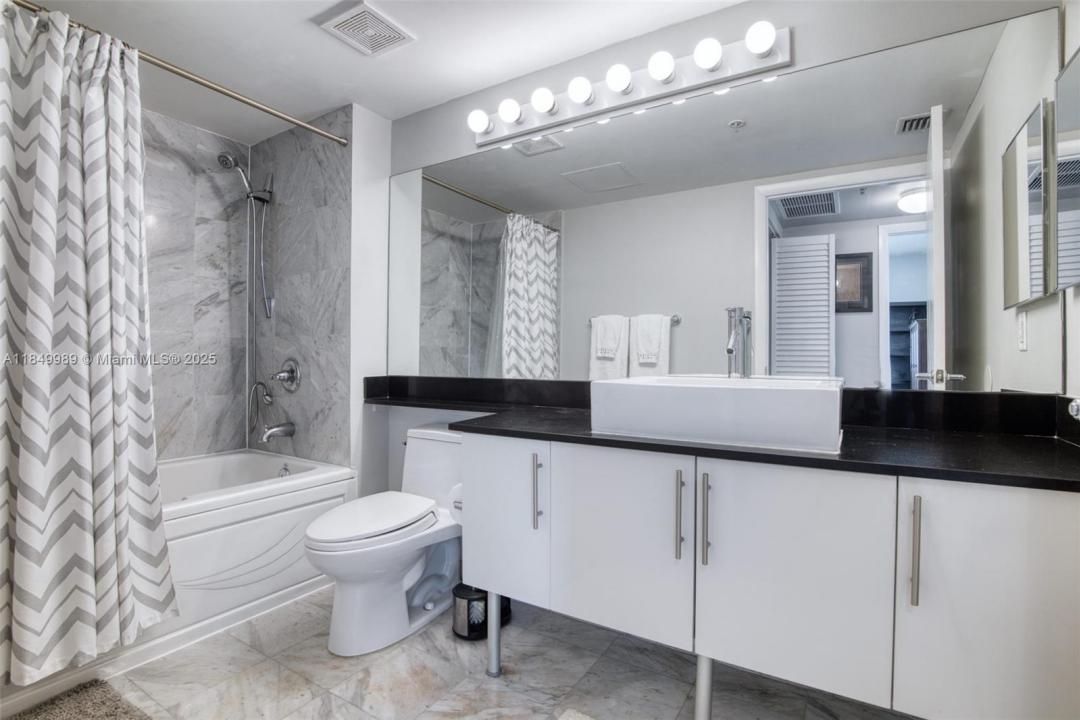 31 SE 5th St 1907, Miami, Florida 33131, Estados Unidos
