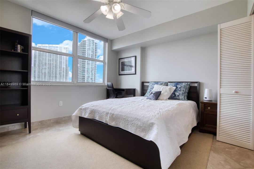 31 SE 5th St 1907, Miami, Florida 33131, Estados Unidos
