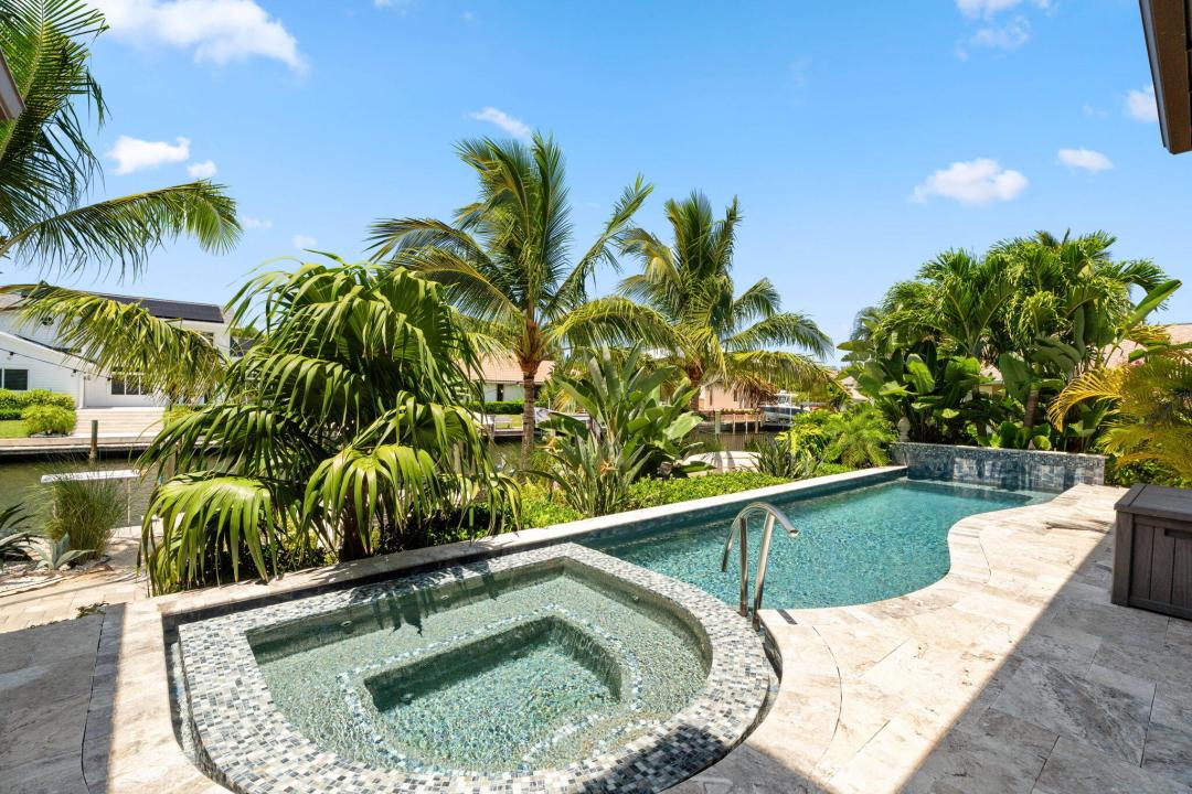 9335 SE Delafield Street, Hobe Sound, Florida 33455