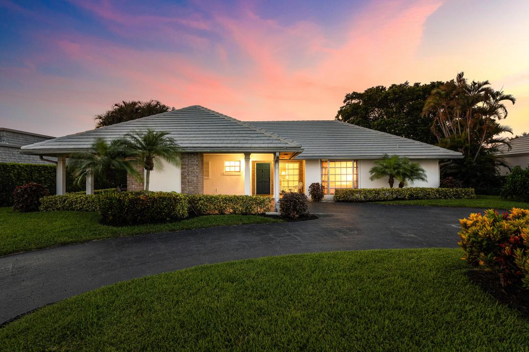 367 Villa Drive S, Atlantis, Atlantis, Florida 33462, USA