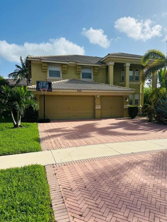 2261 Ridgewood Circle, Royal Palm Beach, Florida 33411
