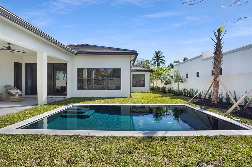 317 NE 21st St, Wilton Manors, Florida 33305