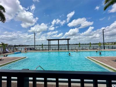 9113 NW 159th St 9113, Miami Lakes, 佛羅里達州 33018, 美國