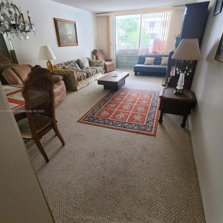 Hallandale Beach, Florida 33009, Stati Uniti