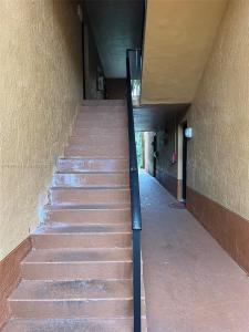 10717 Cleary Blvd, Plantation, Florida 33324, USA
