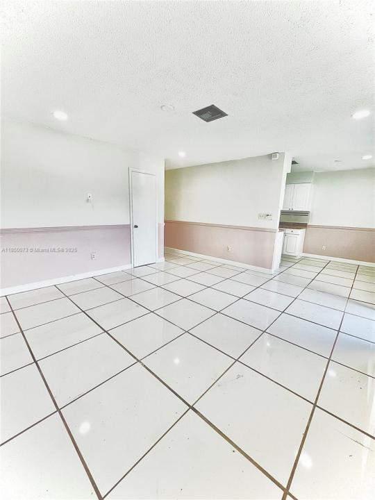 6737 NW 6th Ct, Miami, Florida 33150
