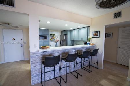 500 Three Islands Blvd 1008, Hallandale Beach, Florida 33009, USA