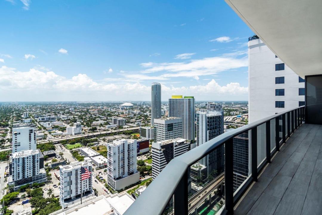55 SW 9th St 4206, Miami, Florida 33130