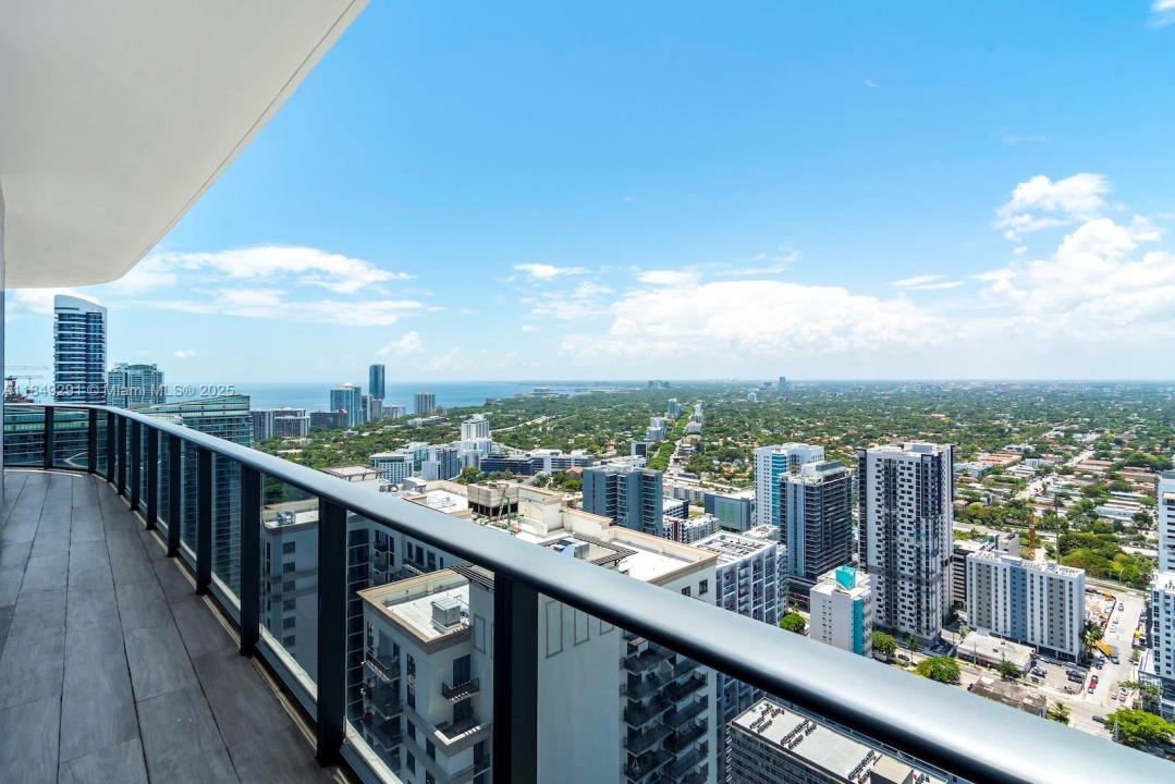 55 SW 9th St 4206, Miami, Florida 33130