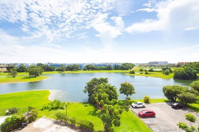 9682 Fontainebleau Blvd 401, Miami, 佛罗里达州 33172, 美国