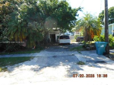 19010 Bel Aire Dr, Cutler Bay, Florida 33157, USA