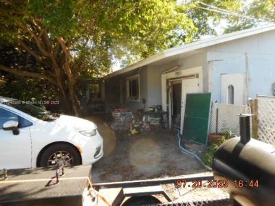 19010 Bel Aire Dr, Cutler Bay, Florida 33157, USA
