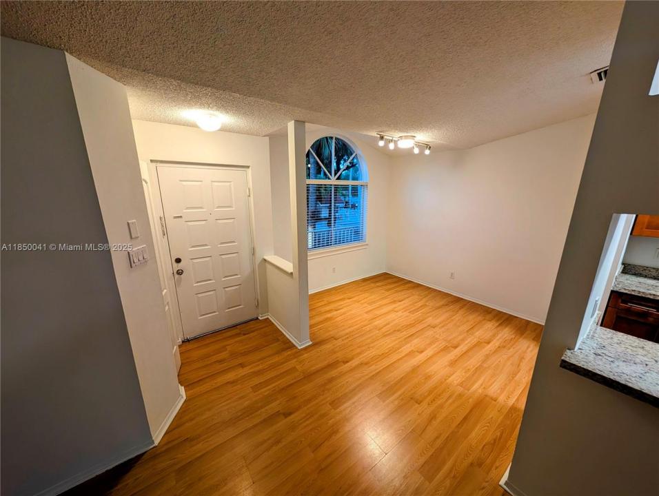 10630 SW 157th Ct 208, Kendall, Florida 33196, Estados Unidos