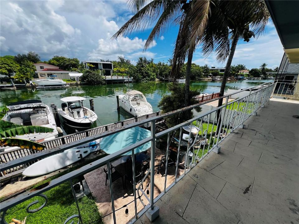 2033 Calais Dr 10, Miami Beach, Flórida 33141, Estados Unidos