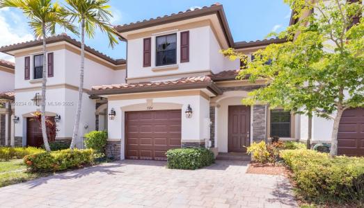 3324 W 90th St 3324, Hialeah, Florida 33018, USA