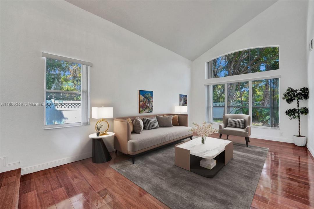 10730 NW 56th Ct, Coral Springs, Florida 33076, USA
