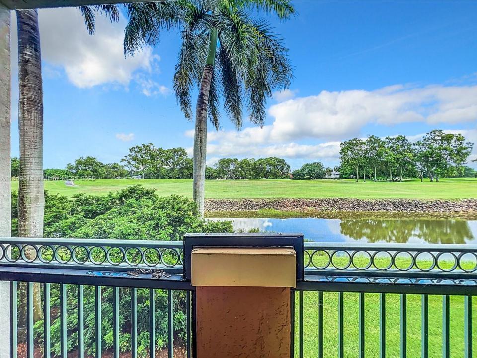 11720 Saint Andrews Pl 205, Wellington, Florida 33414