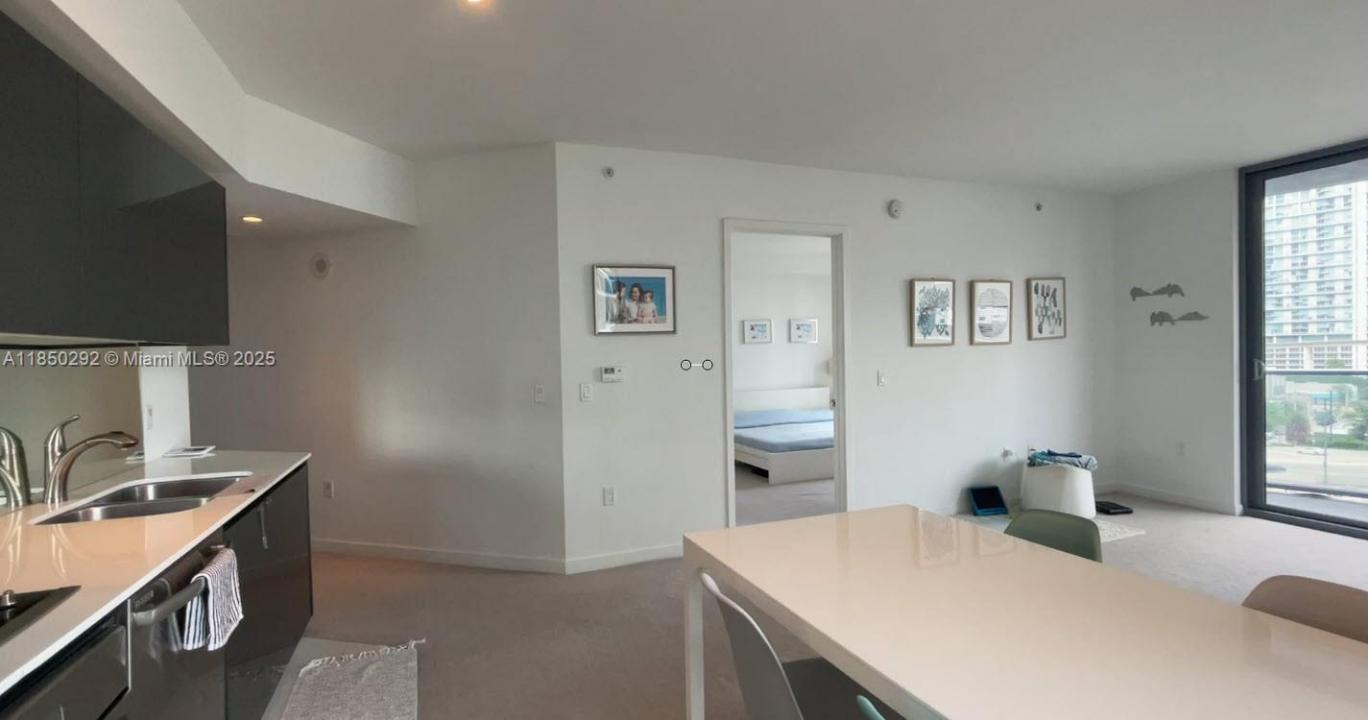 31 SE 6th St 902, Miami, Florida 33131