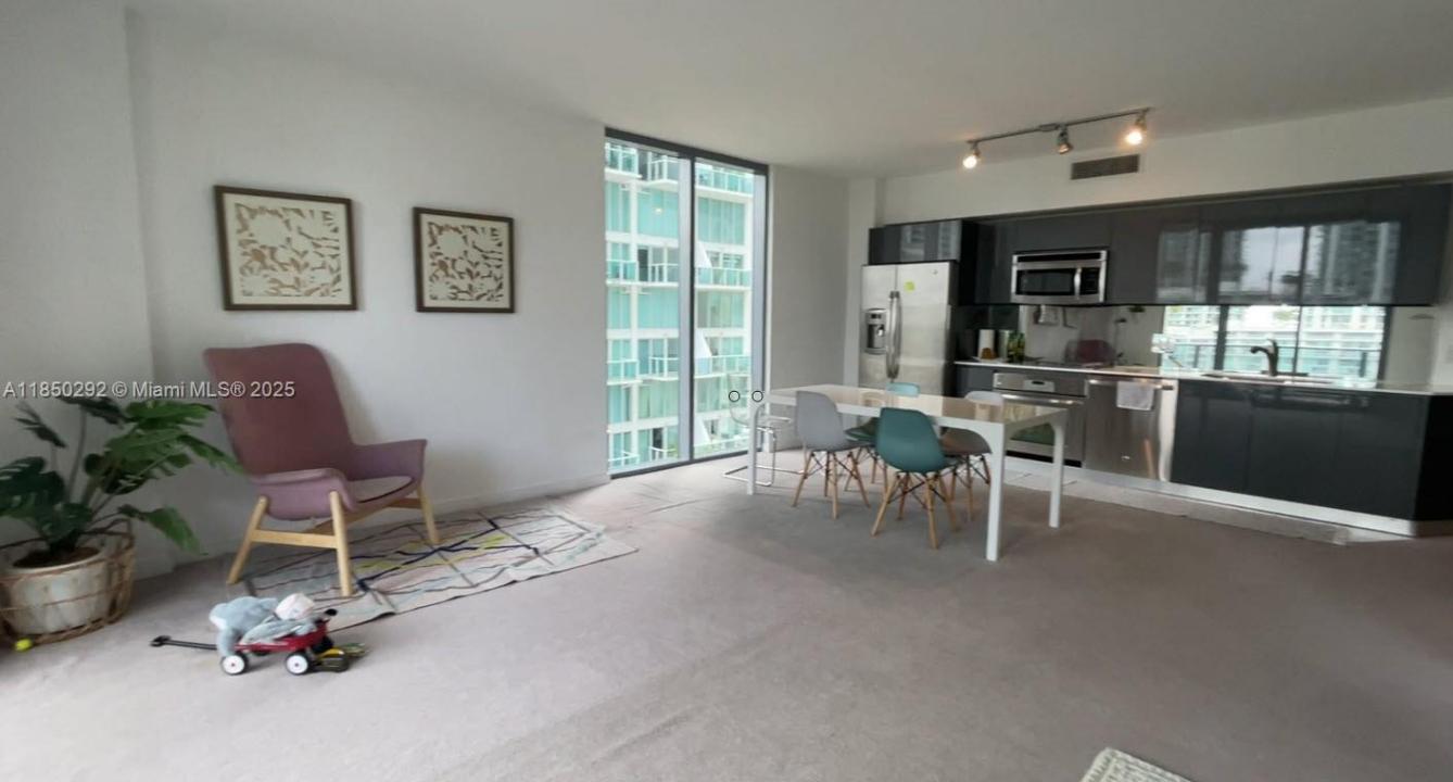 31 SE 6th St 902, Miami, Florida 33131