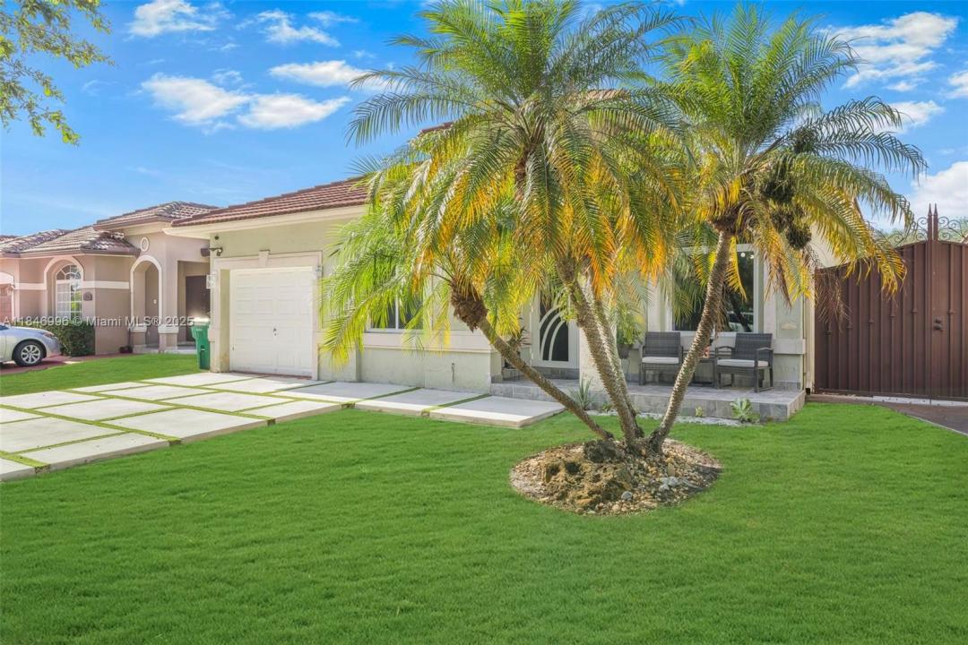 8041 NW 200th Ter, Hialeah, 佛罗里达州 33015, 美国