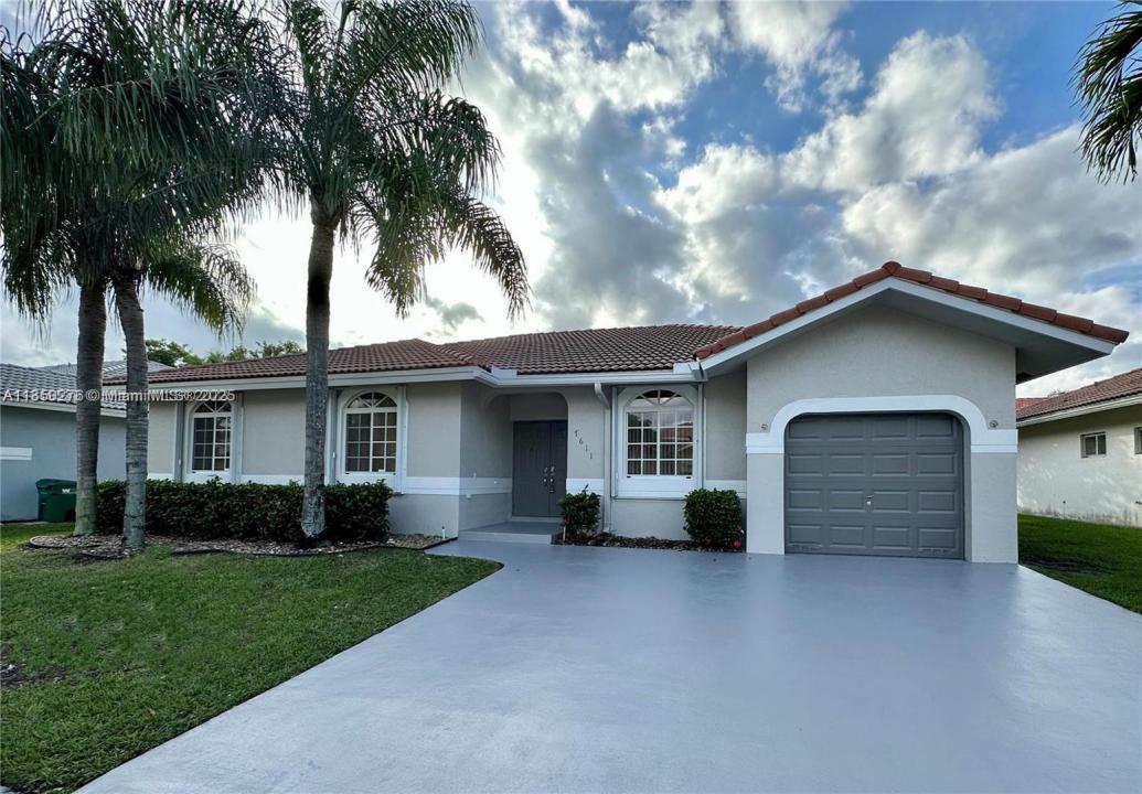 7611 NW 99th Ter 0, Tamarac, Floryda 33321, USA