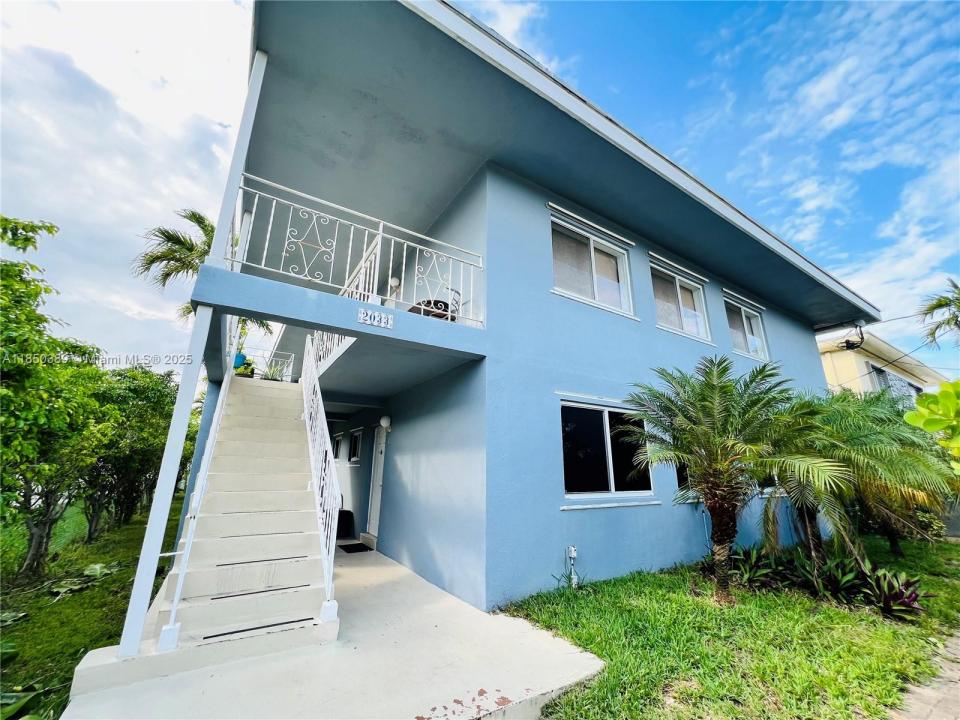 2033 Calais Dr 8, Miami Beach, フロリダ 33141, アメリカ合衆国