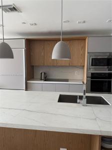 460 NE 28th St 803, Miami, Florida 33137, USA