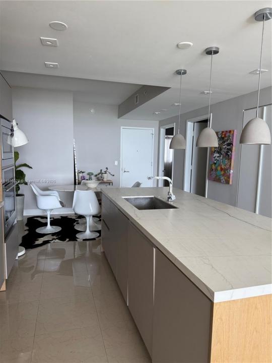 460 NE 28th St 803, Miami, Florida 33137